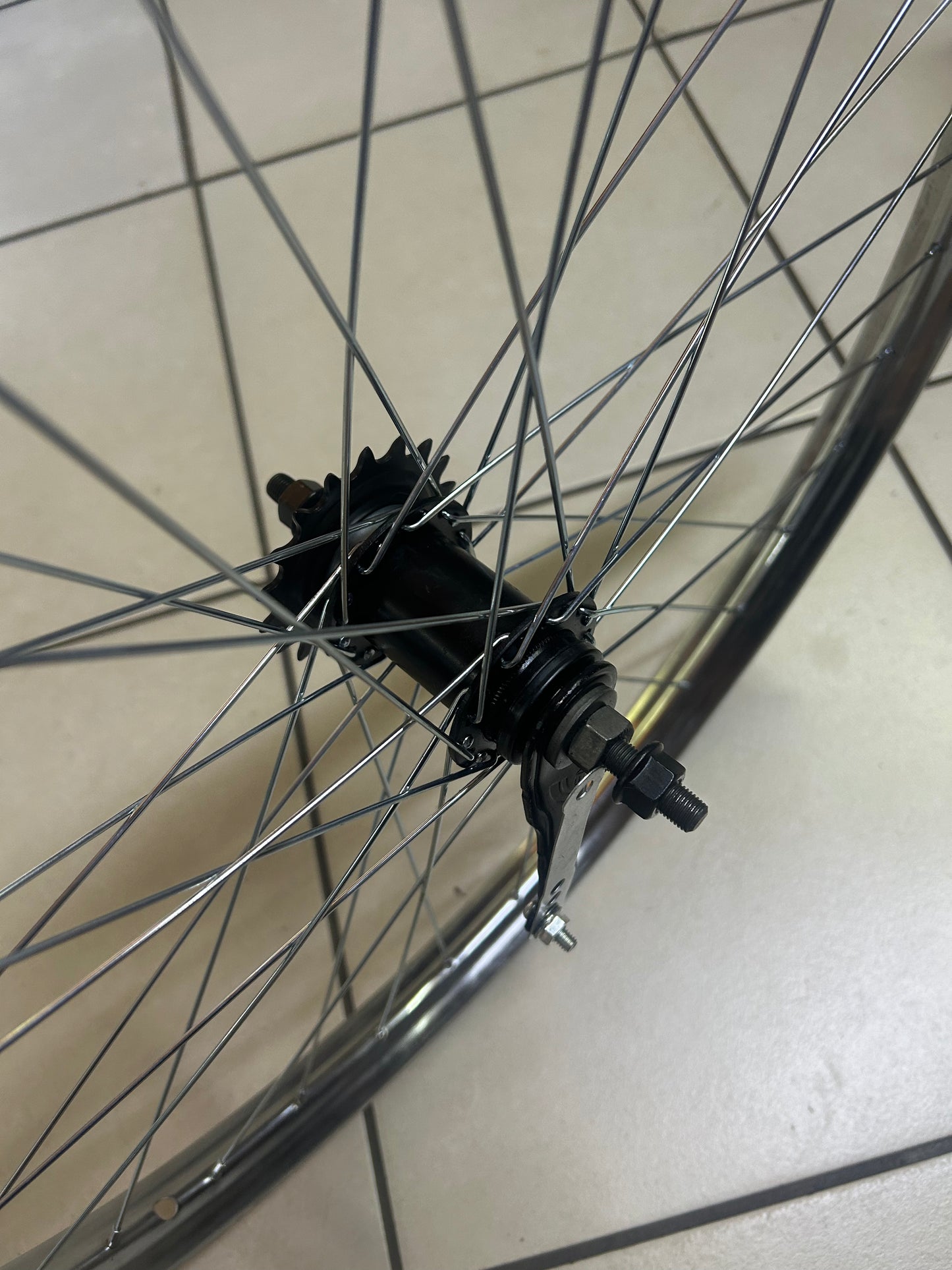 Wheel Rear Bravvos 26X2 Balloon Bravvos Black Pedal Hub Crome WHE294
