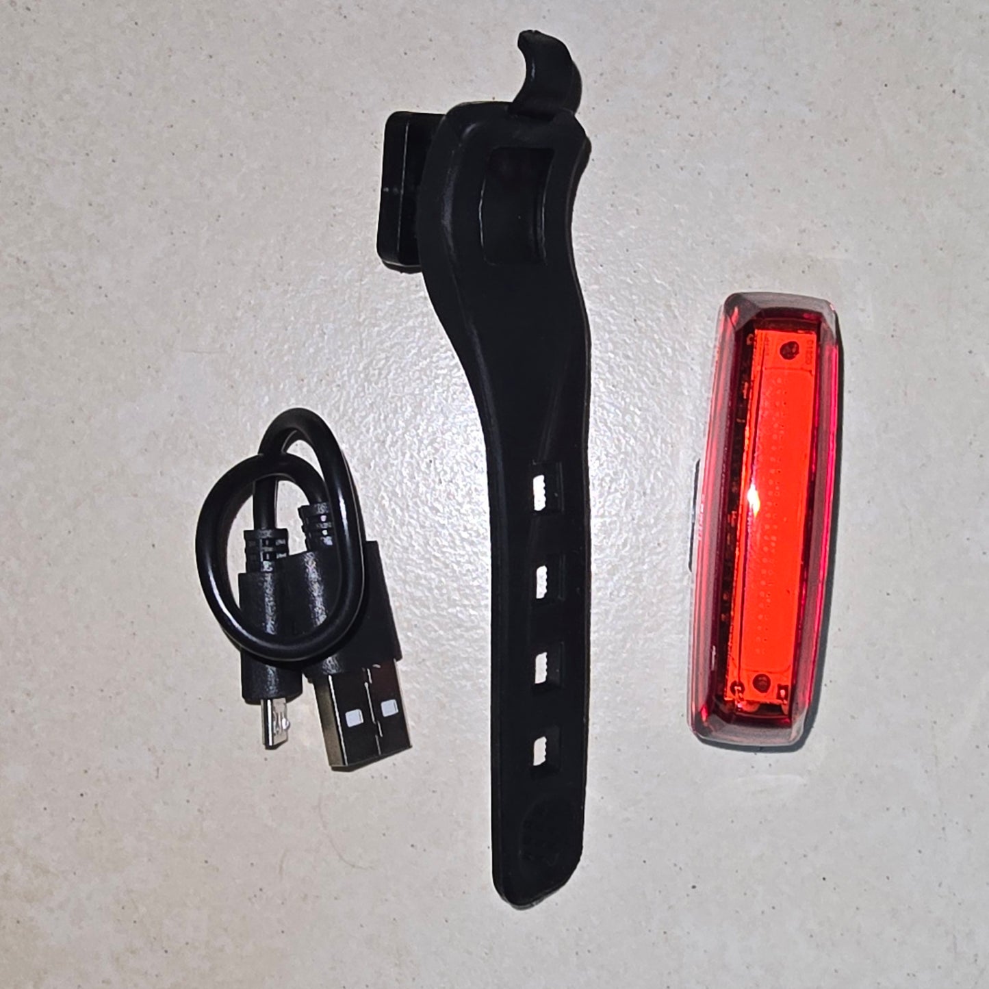 Bravvos light rear rechargeable red 35lm